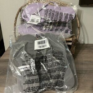 New in packaging Old Navy Lavender and Gray Glitter Women's SIZE 7 Flip flops.